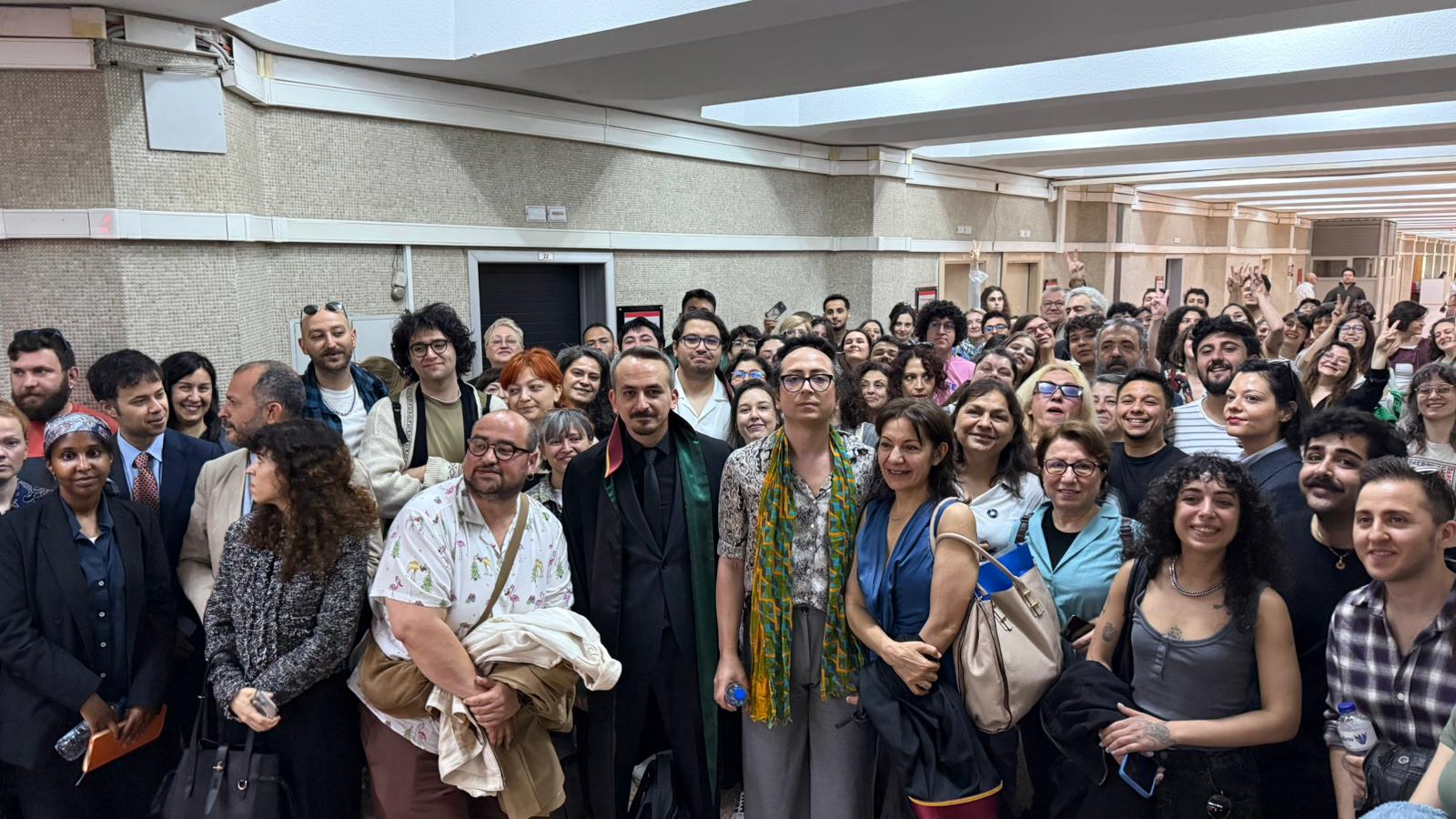 17 Mayıs Derneği Yönetim Kurulu Başkanı Defne Güzel beraat etti! Kaos GL - LGBTİ+ Haber Portalı