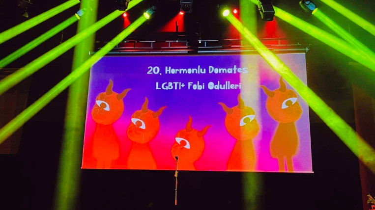 20.Hormonlu Domates LGBTİ+ fobi ödülleri sahiplerini buldu Kaos GL - LGBTİ+ Haber Portalı