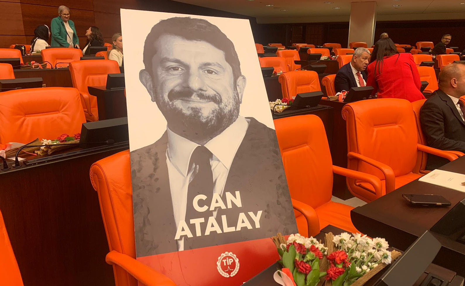 210 gazeteciden Yargıtay’a çağrı: ‘Anayasa uygulansın, Can Atalay tahliye edilsin!’ Kaos GL - LGBTİ+ Haber Portalı