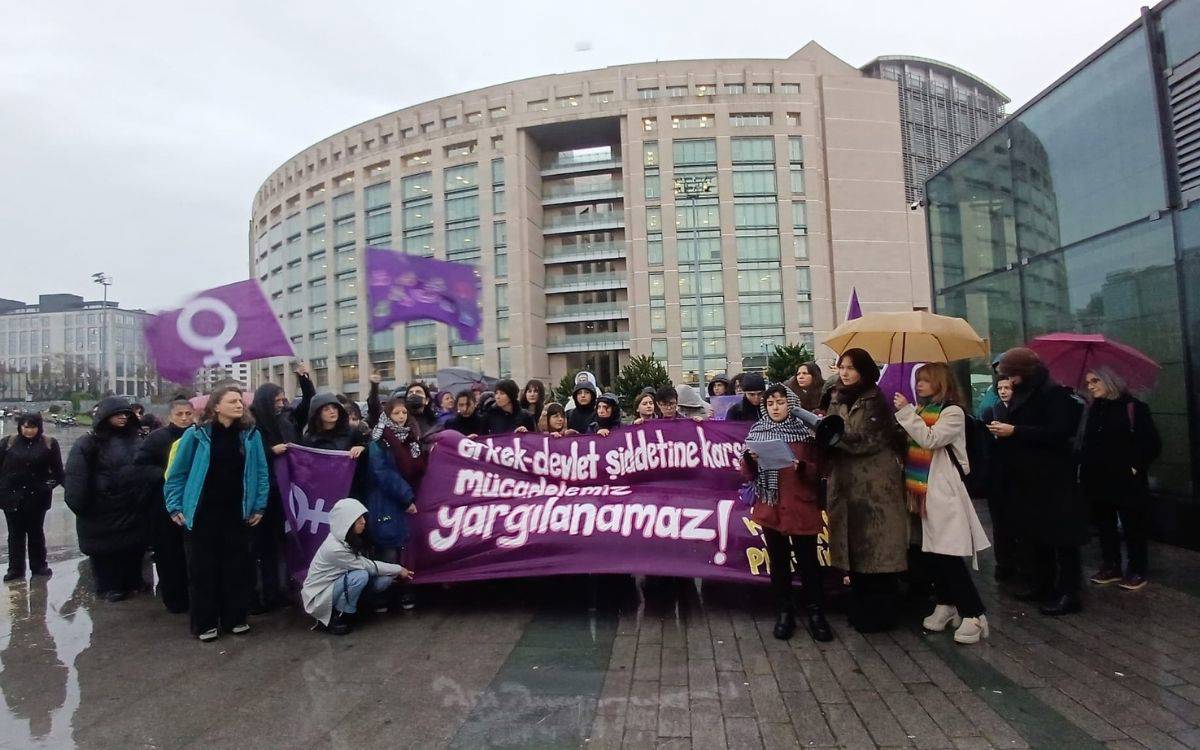 25 Kasım davası: İlk duruşmada 168 kişiden 30’u dinlendi, duruşma ertelendi | Kaos GL - LGBTİ+ Haber Portalı Haber