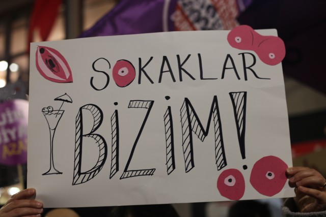 3. Toplumsal Cinsiyet, Kent ve Mekan Sempozyumu Bildirileri kitaplaştı | Kaos GL - LGBTİ+ Haber Portalı Haber