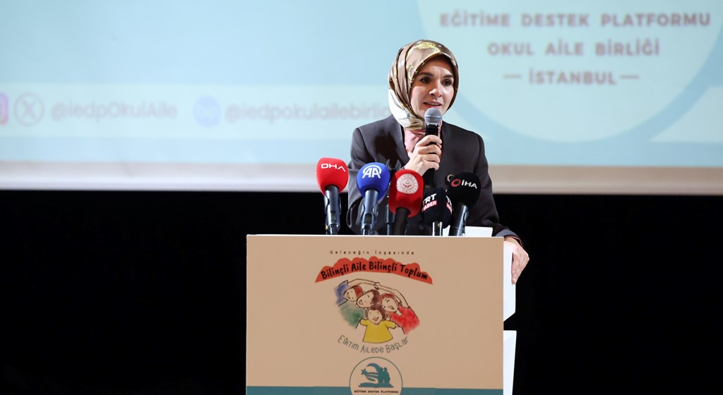 Aile Bakanı Göktaş dijital platformları hedef aldı: “Cinsiyetsizleştirme söylemleri ve kimlik algısını bulanıklaştıran içerikler…” | Kaos GL - LGBTİ+ Haber Portalı Haber