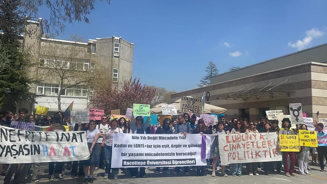 “Aileyi korumak adı altında bizi hedef gösteren, yaşamlarımızı yok sayanlara karşı buradayız” | Kaos GL - LGBTİ+ Haber Portalı Haber