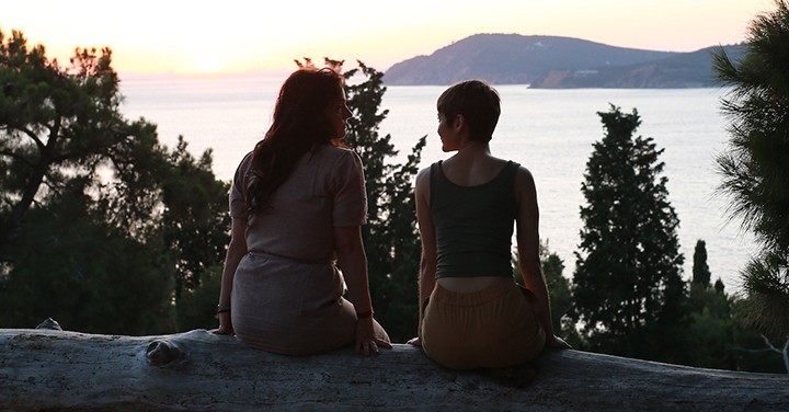 Altın Lale, “Aşk, Büyü vs” filmine Kaos GL - LGBTİ+ Haber Portalı