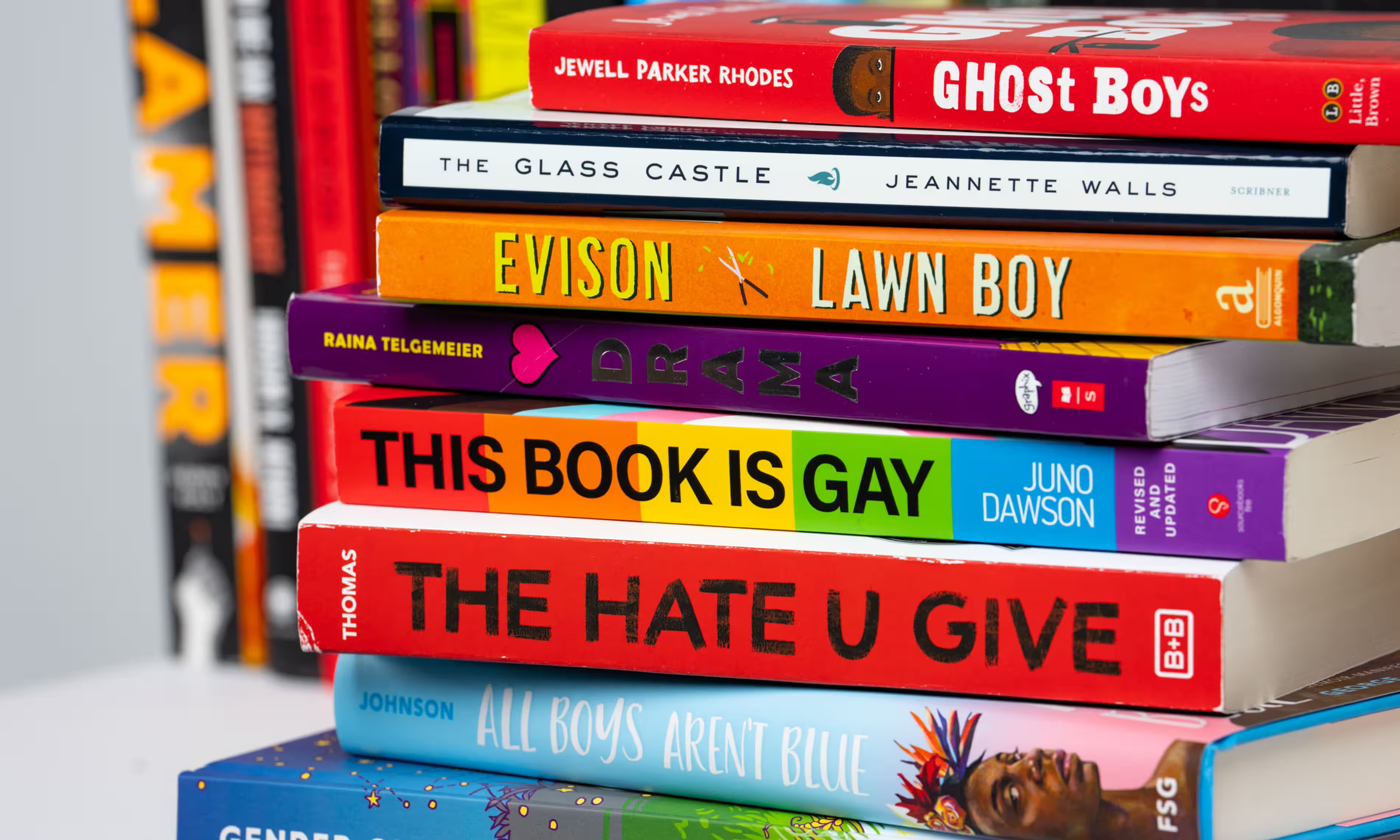 Amazon, LGBTİ+ temalı kitapları sansürlüyor Kaos GL - LGBTİ+ Haber Portalı