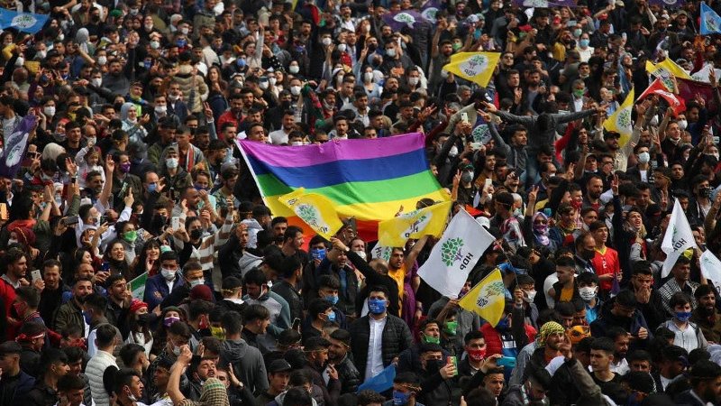 “Amedspor Direniş Taraftar Grubu şiddet dilini sürdürmüştür” Kaos GL - LGBTİ+ Haber Portalı