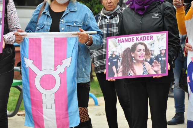 Ankara’daki “Ailem Güvende” operasyonunda beş trans kadın tutuklandı | Kaos GL - LGBTİ+ Haber Portalı Haber