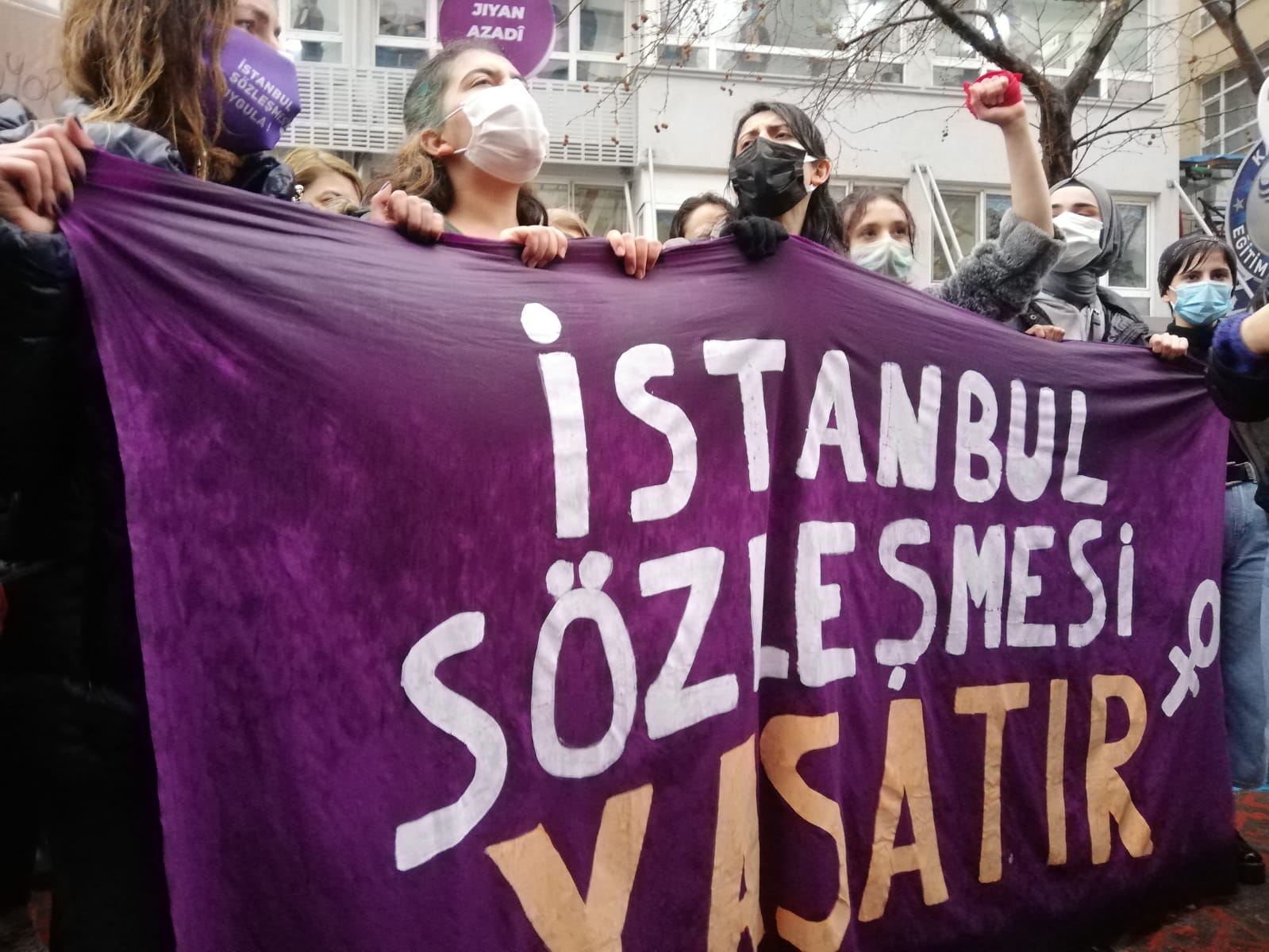 Ankara’da “İstanbul Sözleşmesi Yaşatır” eylemi Kaos GL - LGBTİ+ Haber Portalı