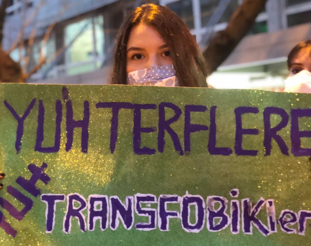 Ankara’nın feminist gecesinden kadın+ dövizler Kaos GL - LGBTİ+ Haber Portalı