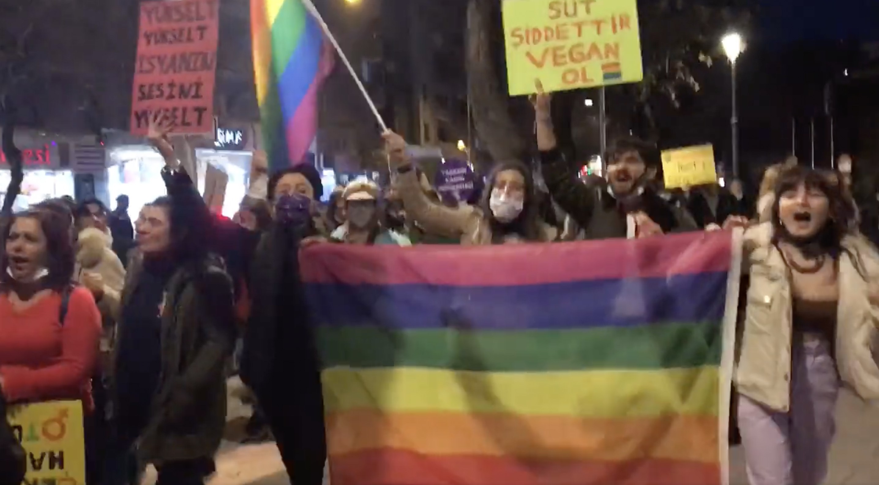 Antep’te 8 Mart: Susma, haykır eşcinseller vardır! Kaos GL - LGBTİ+ Haber Portalı