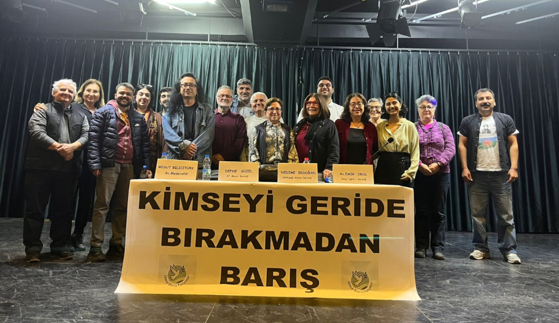 “Barış Sürecinde LGBTİ+’lar” forumu İzmir’de yapıldı: “LGBTİ+’ların görünür olması, barışı daha sağlam hale getirir” | Kaos GL - LGBTİ+ Haber Portalı Haber