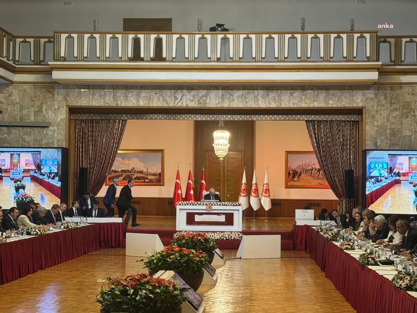 Barışa İhtiyacım Var Kadın İnisiyatifi, süreç komisyonunda konuştu: “Eşit yurttaşlık LGBTİ+’ların eşitliğini de kapsamalı” | Kaos GL - LGBTİ+ Haber Portalı Haber