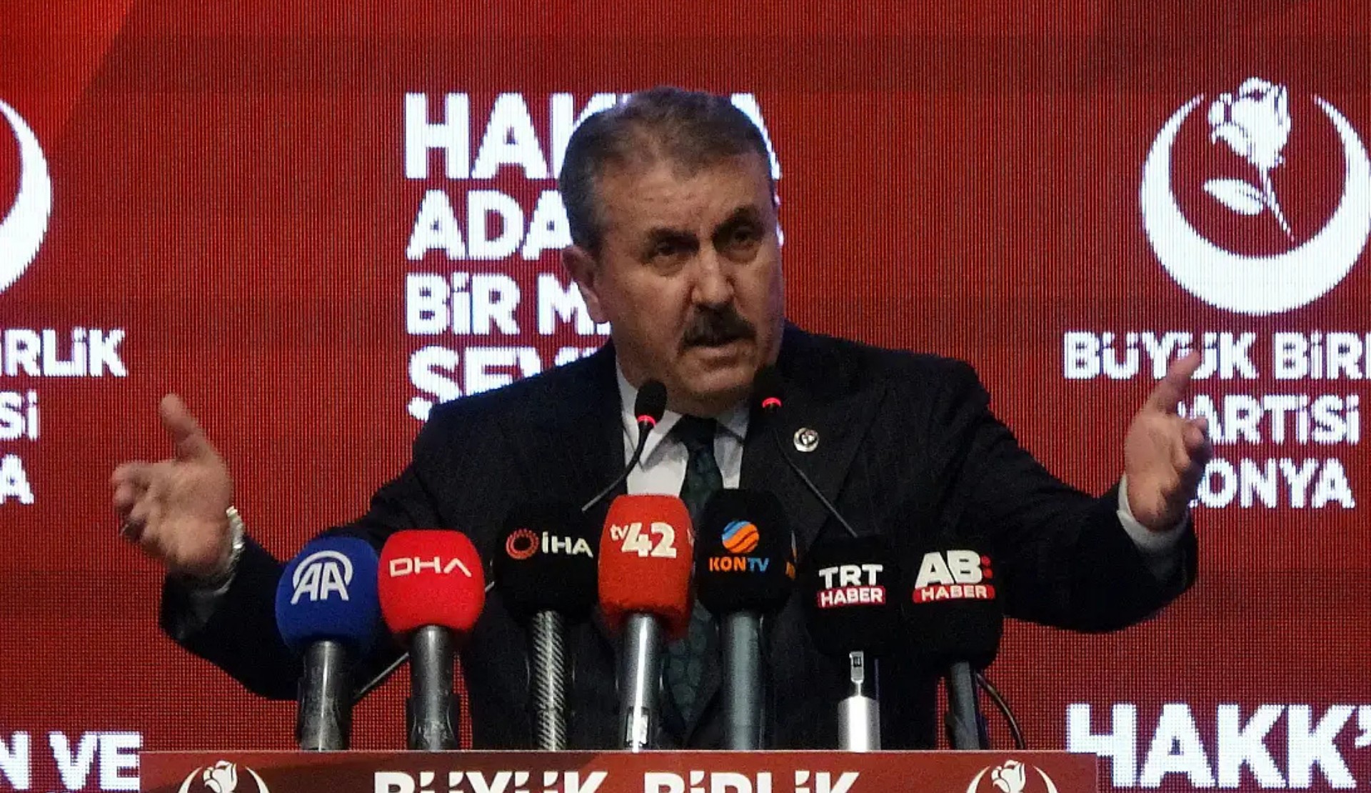 BBP Genel Başkanı Mustafa Destici: “LGBT dediğin düz sapkınlıktır, ahlaksızlıktır” | Kaos GL - LGBTİ+ Haber Portalı Haber