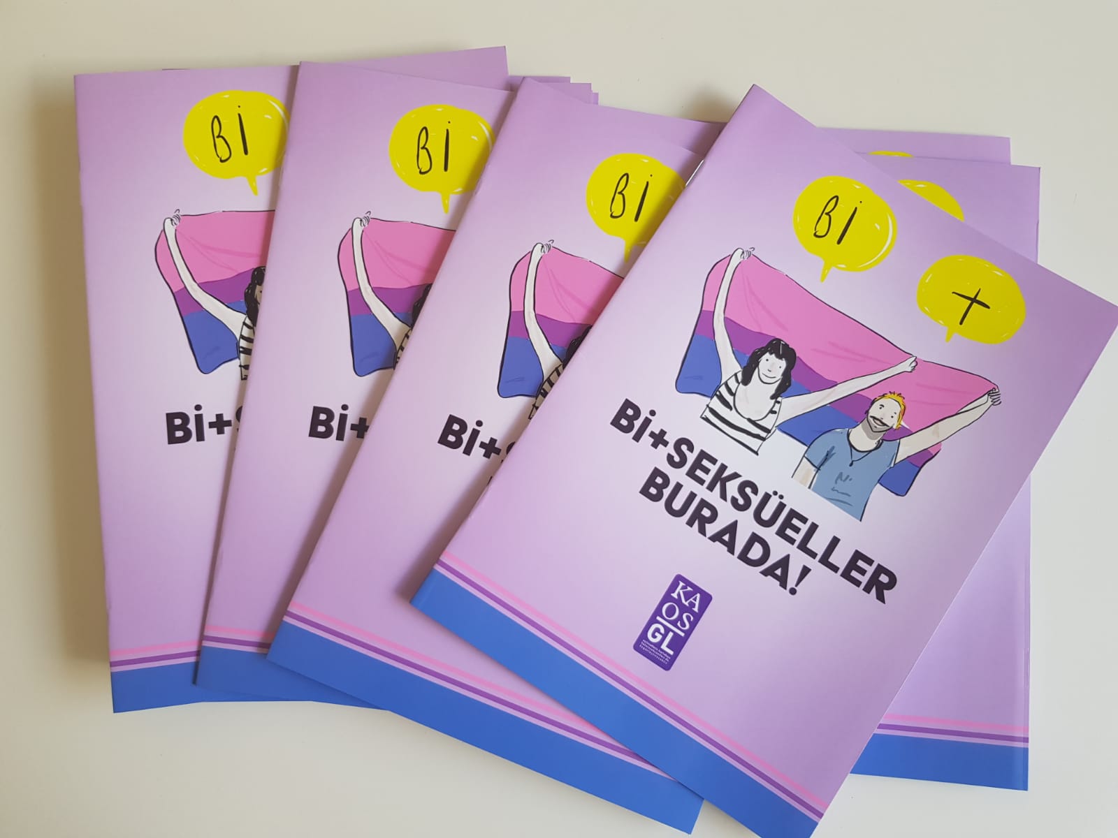 “Bi+seksüeller Burada!” broşüründen üçüncü baskı! Kaos GL - LGBTİ+ Haber Portalı