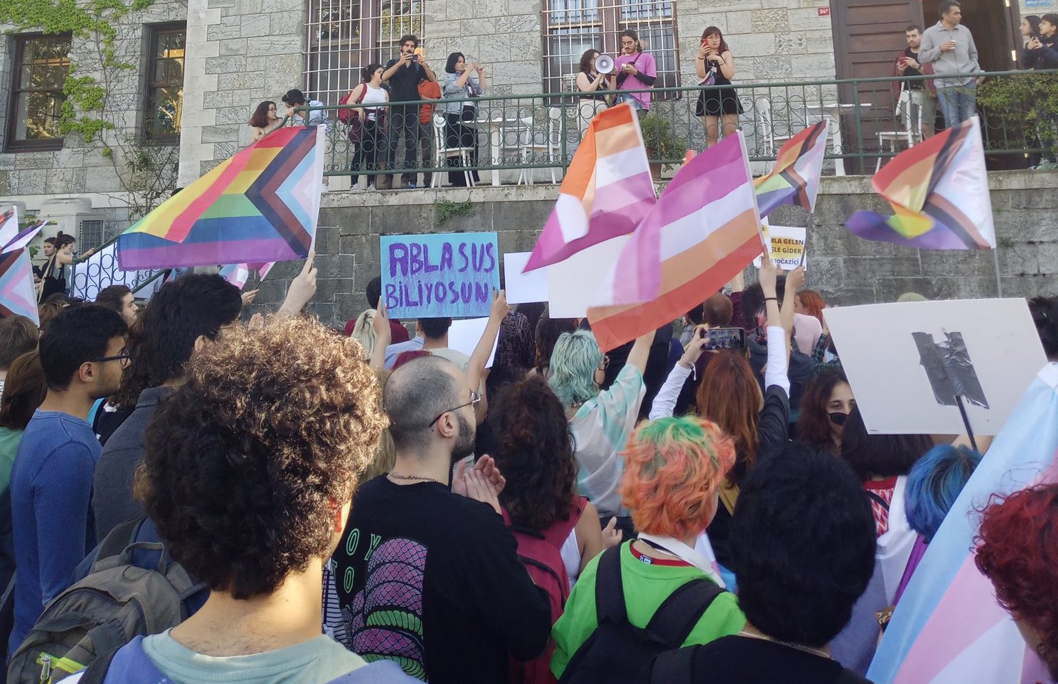 Boğaziçi Onur Yürüyüşü’nde yaşananlar: Burada ne olduğunu herkes bilmeli! Kaos GL - LGBTİ+ Haber Portalı