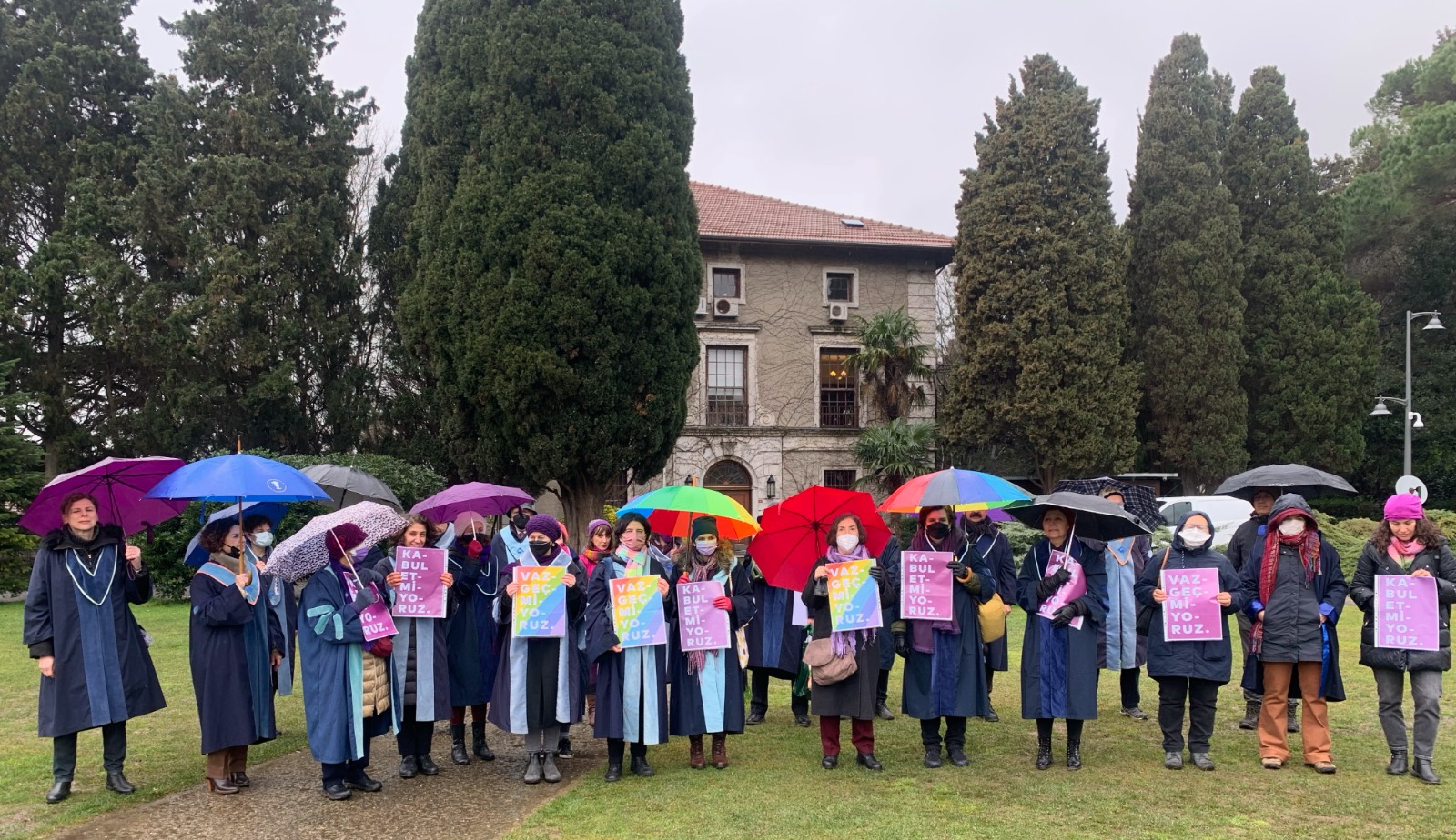 Boğaziçi Üniversitesi Akademisyen Nöbeti 292. gününde: Vazgeçmiyoruz Kaos GL - LGBTİ+ Haber Portalı