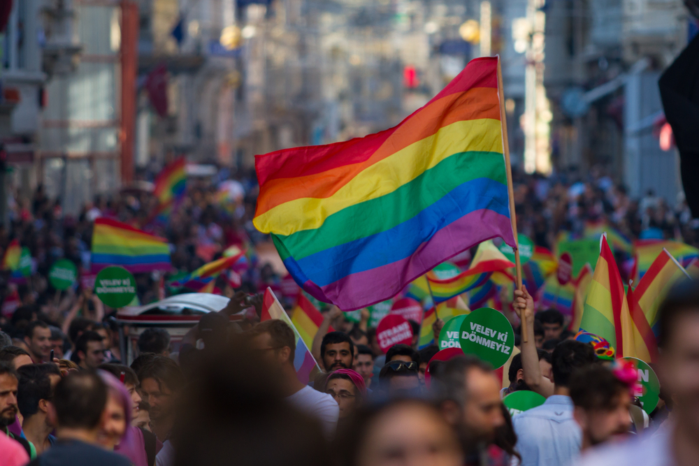 Can Irmak Özinanır, Marksist.org’a yazdı  Kaos GL - LGBTİ+ Haber Portalı
