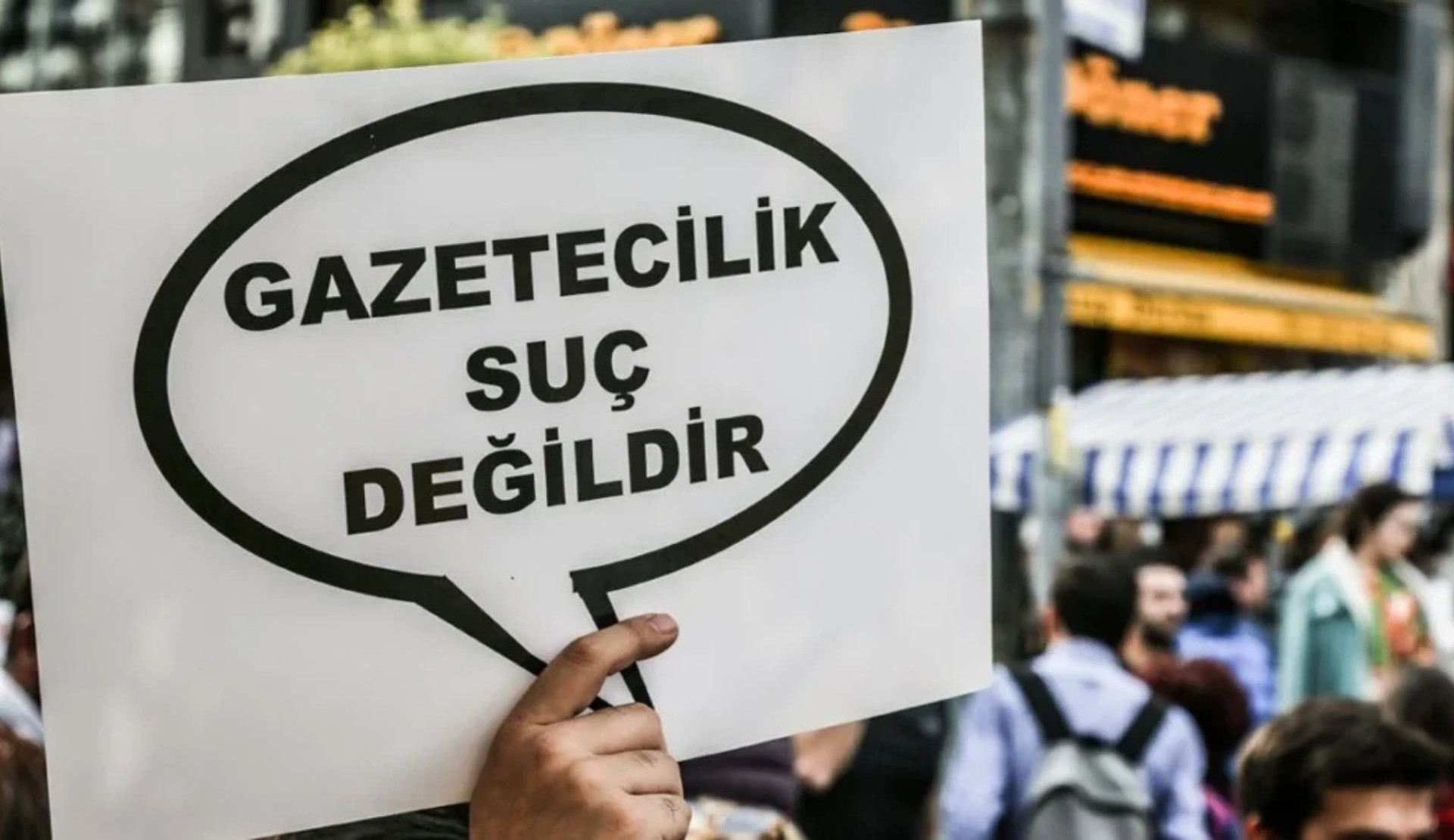 CHP’den haziran ayı Basın Özgürlüğü Raporu: 7 gazeteci gözaltına alındı, 3 gazeteci tutuklandı | Kaos GL - LGBTİ+ Haber Portalı Haber