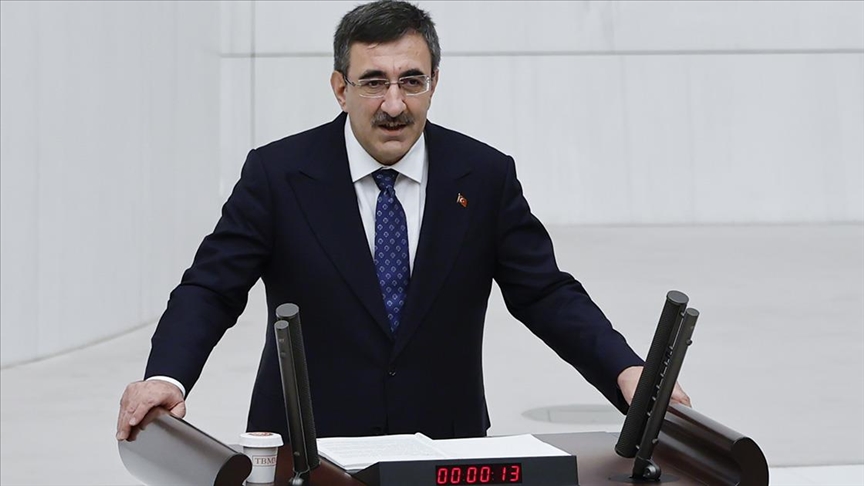 Cumhurbaşkanı Yardımcısı Yılmaz, DEM Parti’nin eleştirilerine LGBTİ+’ları hedef alarak yanıt verdi: "Küreselci etkilerin altındasınız" | Kaos GL - LGBTİ+ Haber Portalı Haber