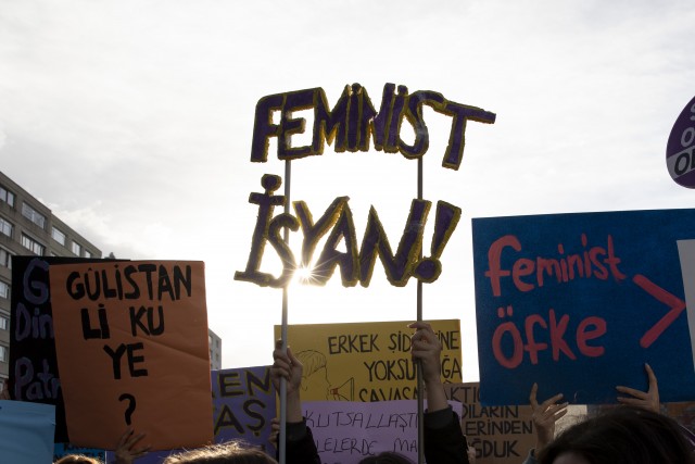 Defne Güzel ve Zeynep Kıvılcım, Hatay’da 25 Kasım panelinde konuşacak Kaos GL - LGBTİ+ Haber Portalı
