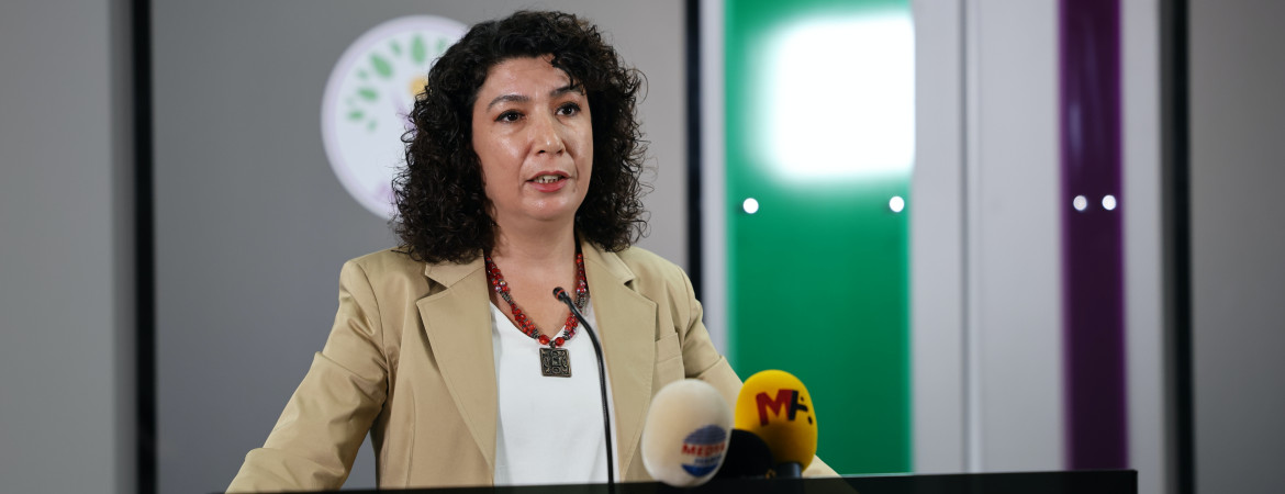 DEM Partili Türkoğlu: Farklı cinsel yönelimlere karşı işlenen suçlar bizzat Aile Bakanlığı’nın iş birliğiyle gerçekleşti | Kaos GL - LGBTİ+ Haber Portalı Haber