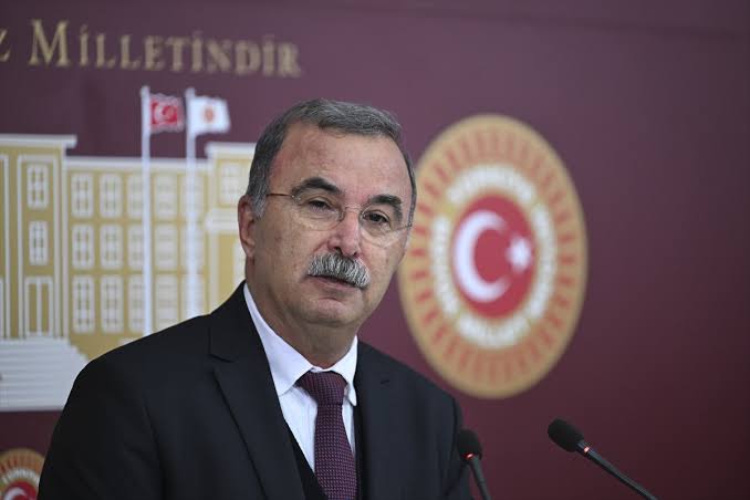 DEM Partili İbrahim Akın’dan Akın Gürlek’e Kaos GL soruları: “Tutuklamaların hukuki dayanağı nedir?” | Kaos GL - LGBTİ+ Haber Portalı