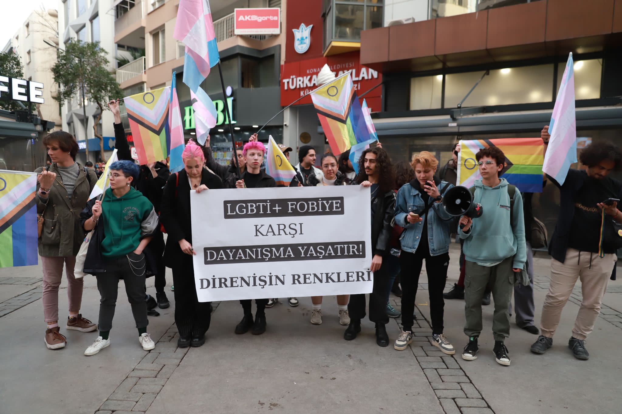 “Devlet, ancak ve ancak LGBTİ+fobi yaratırken vardı” | Kaos GL - LGBTİ+ Haber Portalı Haber