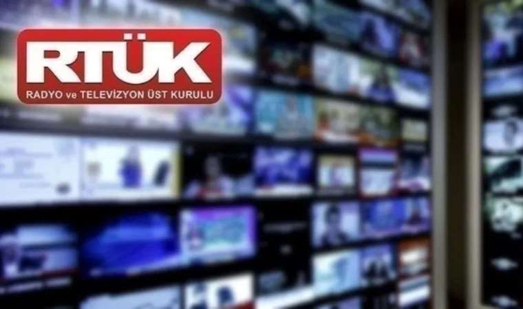 Direnişin Renkleri’nden RTÜK eylemi Kaos GL - LGBTİ+ Haber Portalı