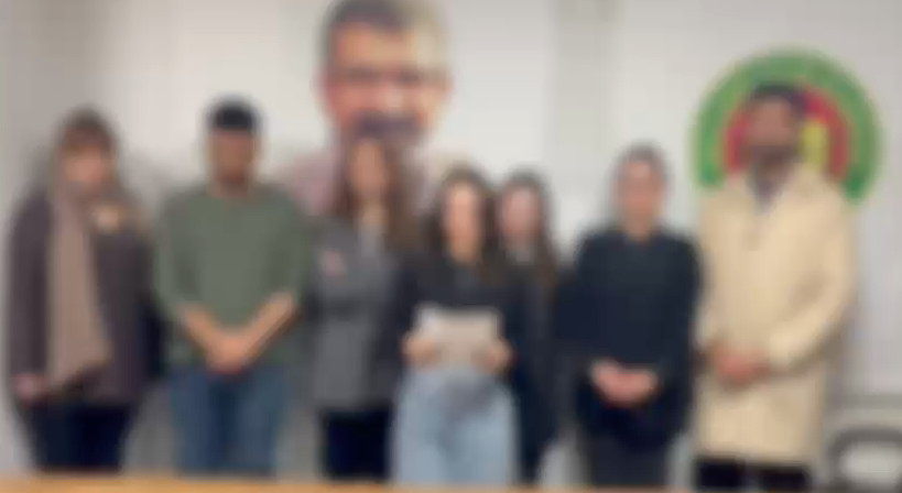Diyarbakır’da hak savunucuları Poyraz için buluştu: "Derhal bağımsız, tarafsız ve etkin bir adli soruşturma yürütülsün" | Kaos GL - LGBTİ+ Haber Portalı Haber