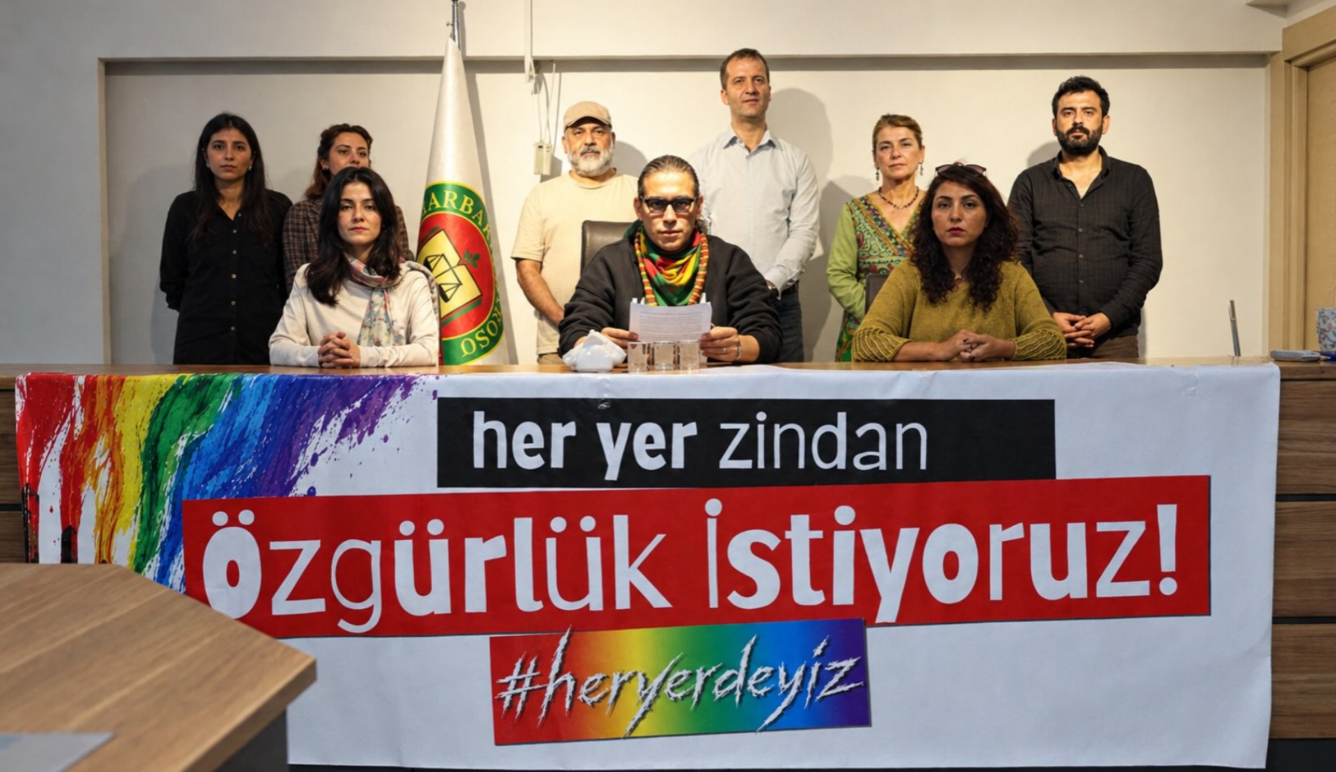 Diyarbakır’da Özgürlük İstiyoruz’dan basın açıklaması: “Vardık, varız, var olacağız!” Kaos GL - LGBTİ+ Haber Portalı