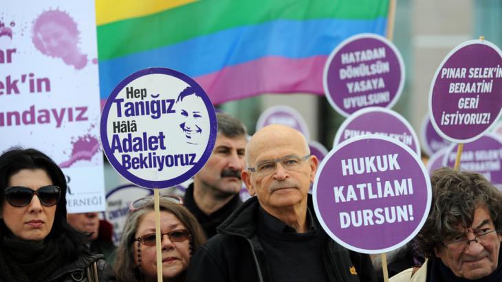 Dört beraat yetmedi, Pınar Selek hâlâ yargılanıyor Kaos GL - LGBTİ+ Haber Portalı