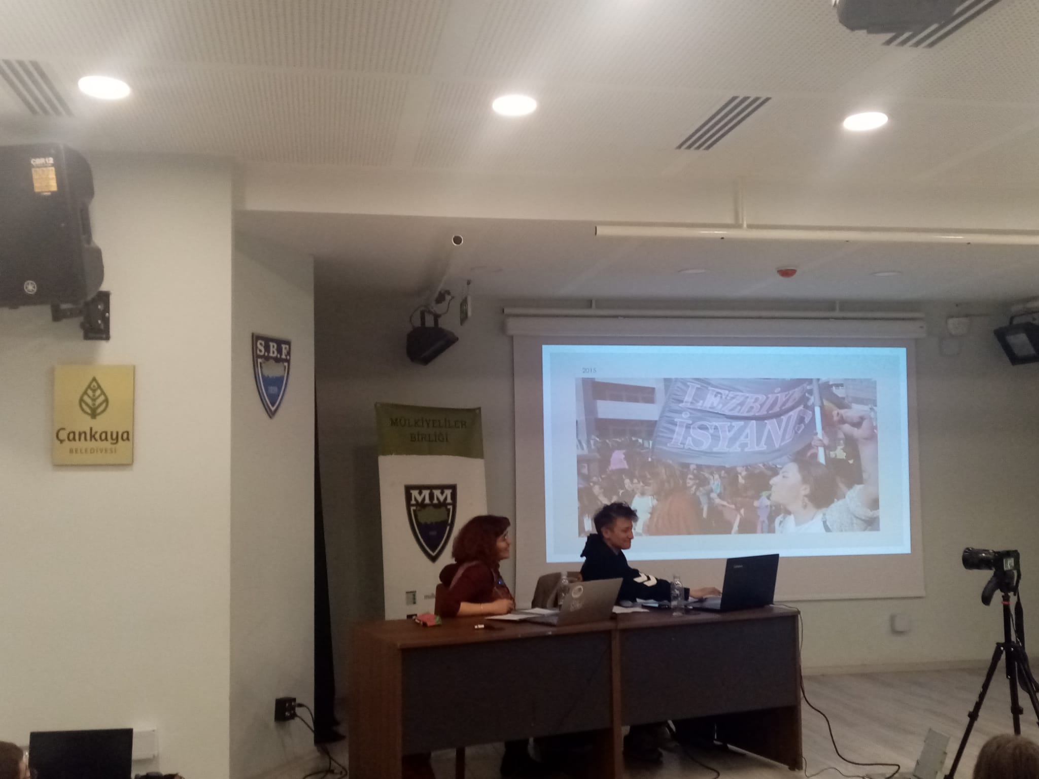 “Eğer iktidarsız bir hayat tahayyül ediyorsak LGBTİ+ hareketi ile feminist hareket ittifak kurmak zorunda” Kaos GL - LGBTİ+ Haber Portalı