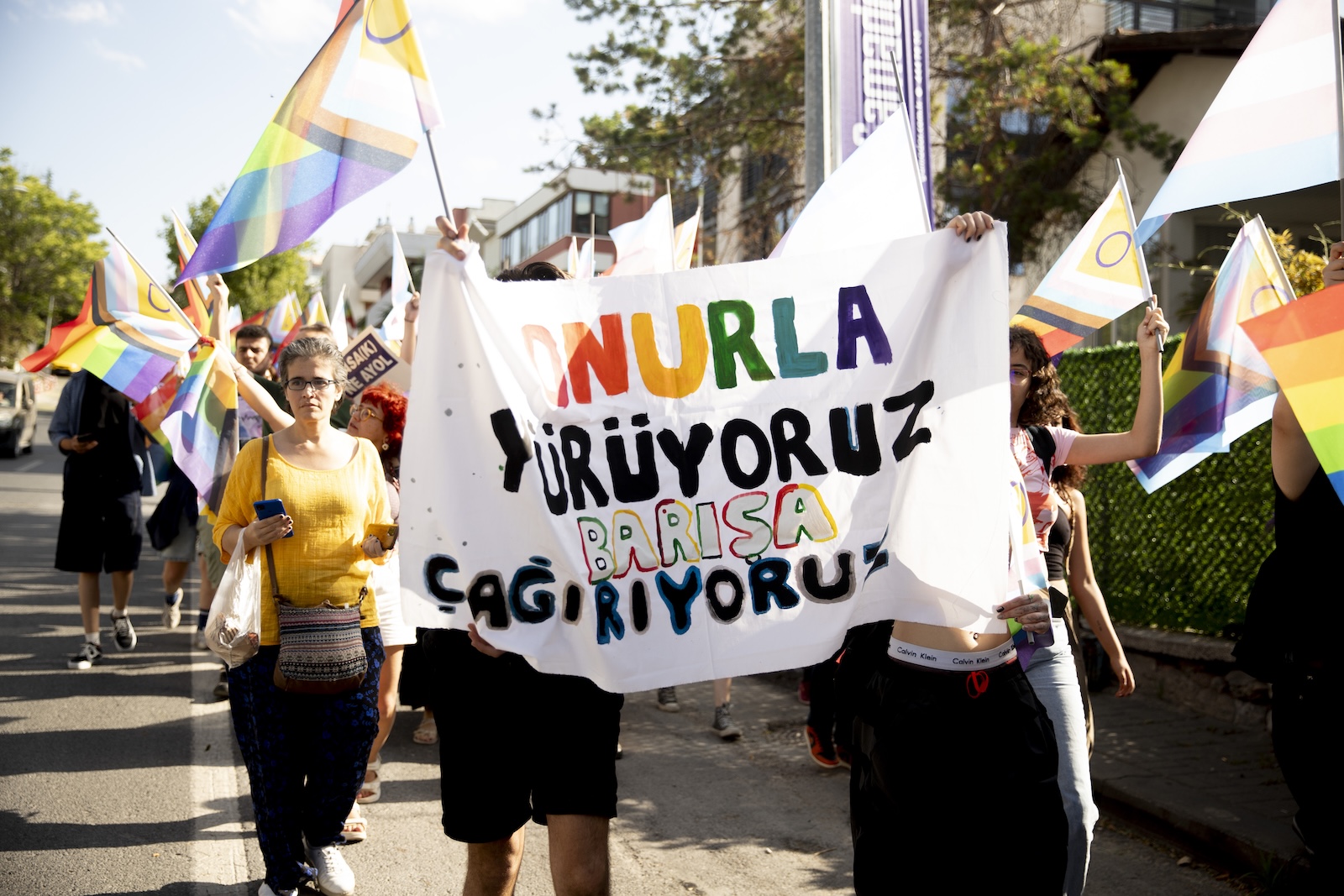 EMEP, Kaos GL, HEVİ ve GALADER’in barış taleplerini komisyona sundu Kaos GL - LGBTİ+ Haber Portalı