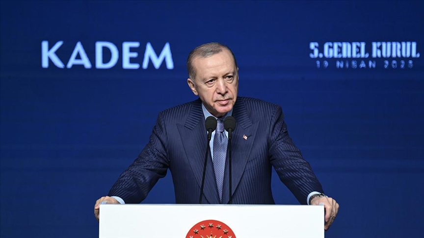 Erdoğan, KADEM Genel Kurulu’nda LGBTİ+’ları hedef aldı: “Aile kurumu tehdit ve tehlike altında” Kaos GL - LGBTİ+ Haber Portalı