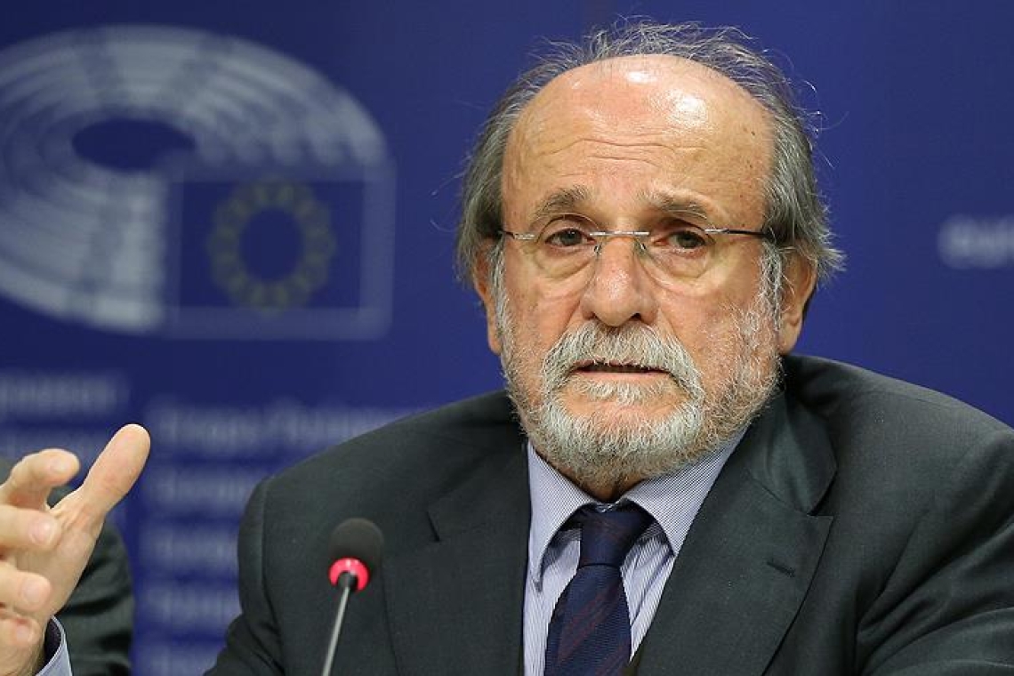 Ertuğrul Kürkçü yazdı: Rejimin ‘kültür savaşı’ davetiyesi-gönderene iade Kaos GL - LGBTİ+ Haber Portalı