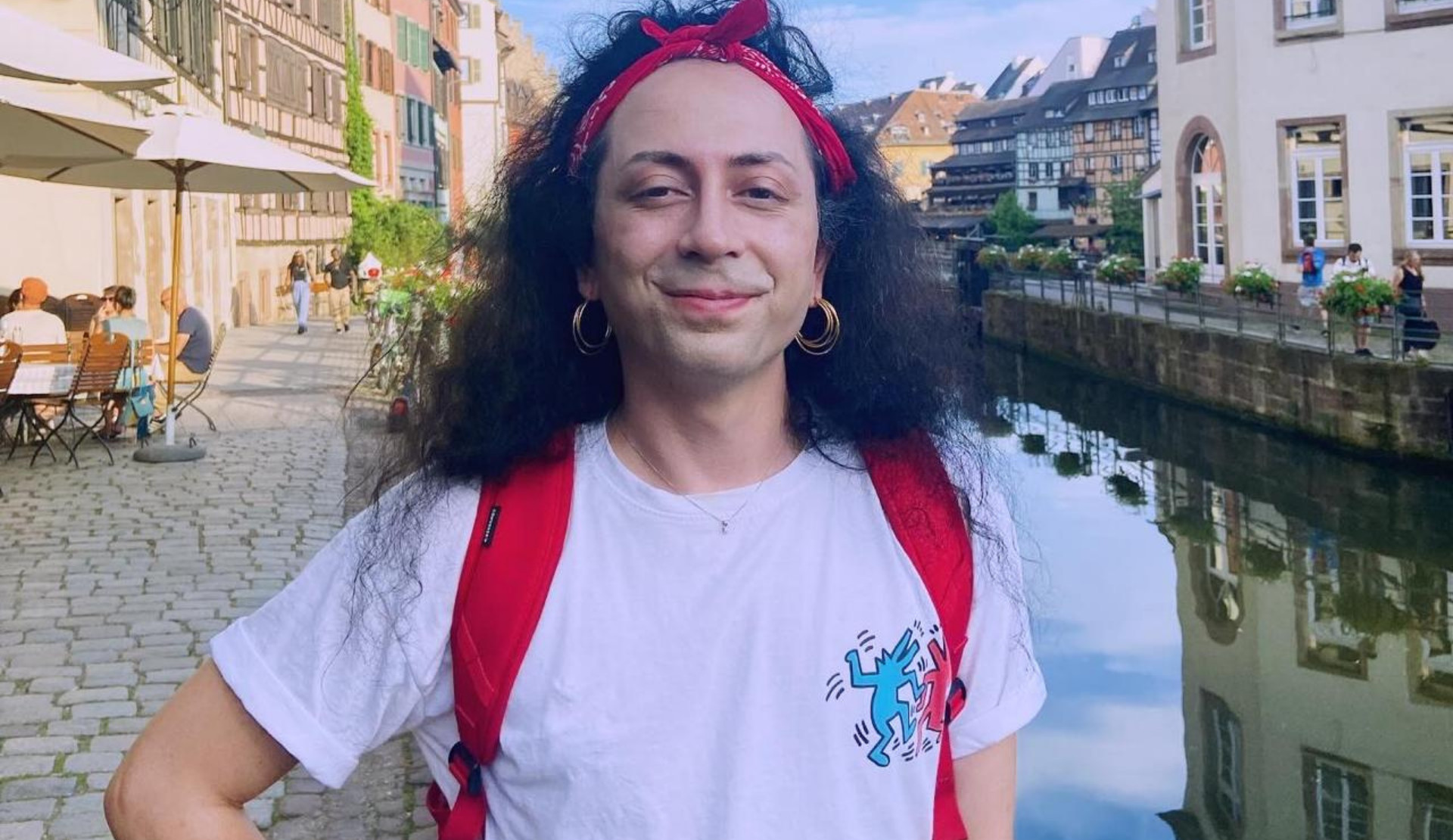 EŞİK: “Defne Güzel’in şahsında LGBTİ+’lara gösterilen bu yargı sopası politiktir” Kaos GL - LGBTİ+ Haber Portalı
