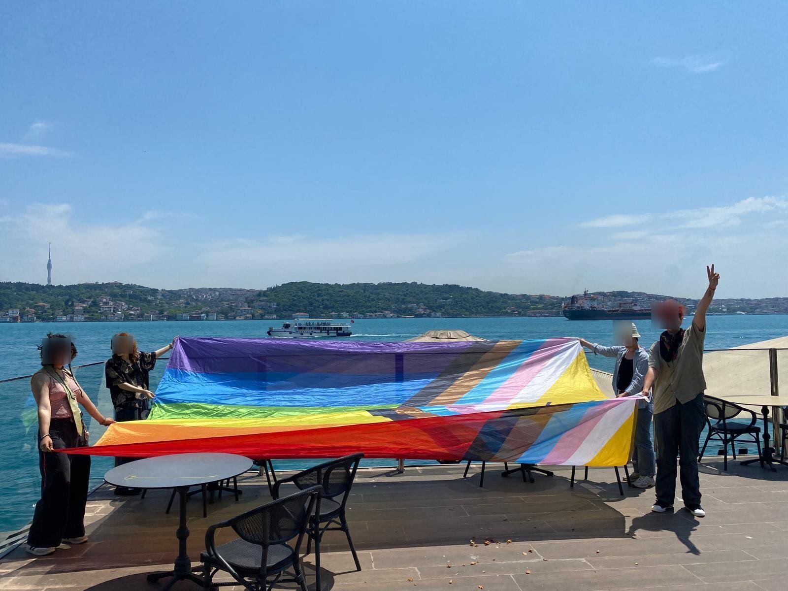 Galatasaray Üniversitesi’nde öğrenciler Onur Ayı’nı selamladı | Kaos GL - LGBTİ+ Haber Portalı Haber