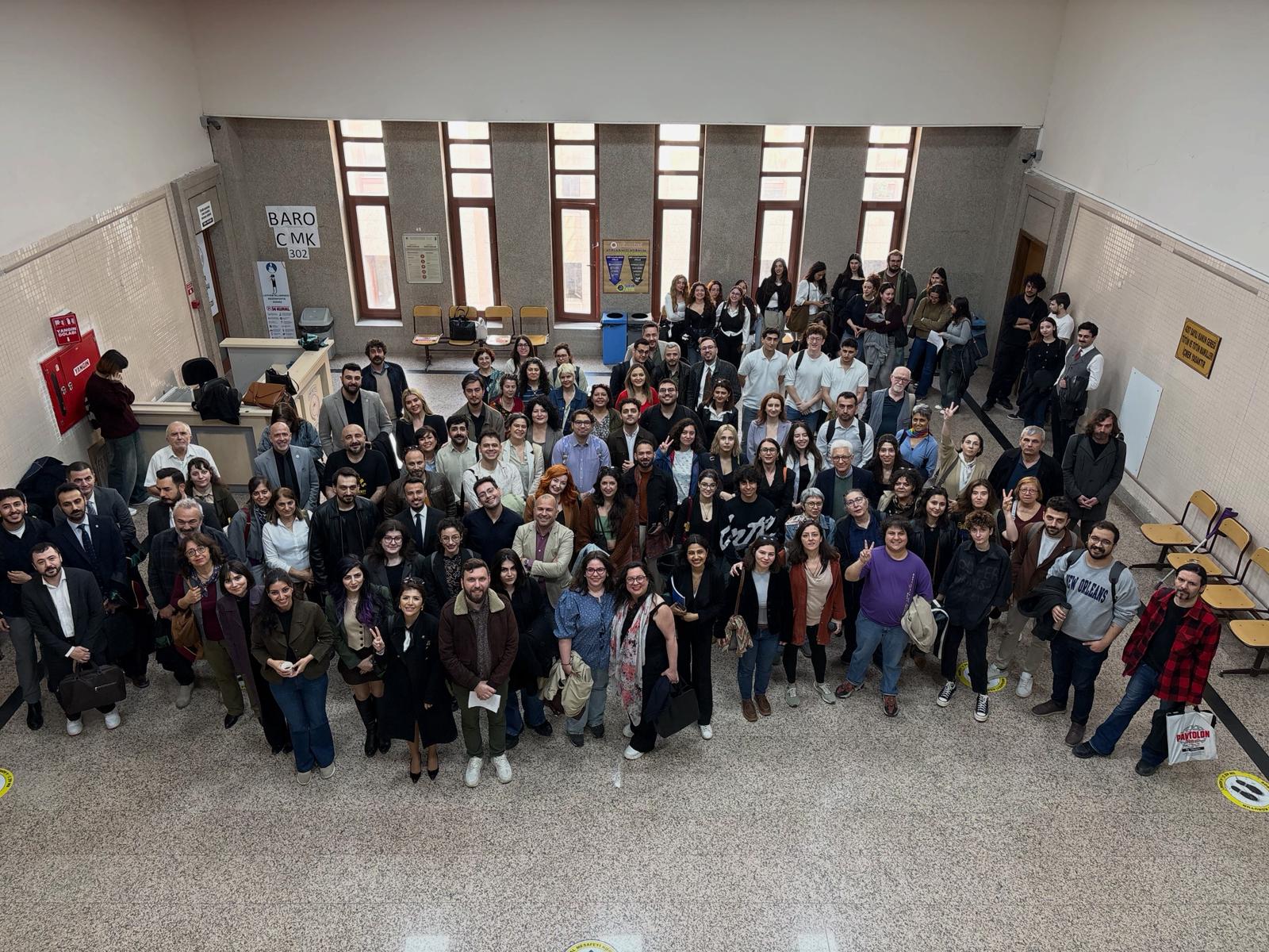 Genç LGBTİ+ davasının ilk duruşması görüldü: “Bugün yargılanan varoluşumuz” Kaos GL - LGBTİ+ Haber Portalı