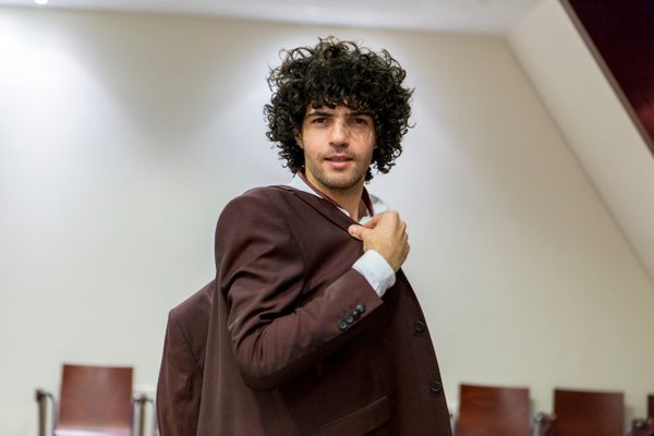 Gey piyanist Simon Ghraichy İstanbul’a geliyor Kaos GL - LGBTİ+ Haber Portalı