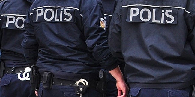 Hak savunucusu, gazeteci ve siyasetçilere polis operasyonu: SPoD’tan Berfin Atlı da gözaltında Kaos GL - LGBTİ+ Haber Portalı