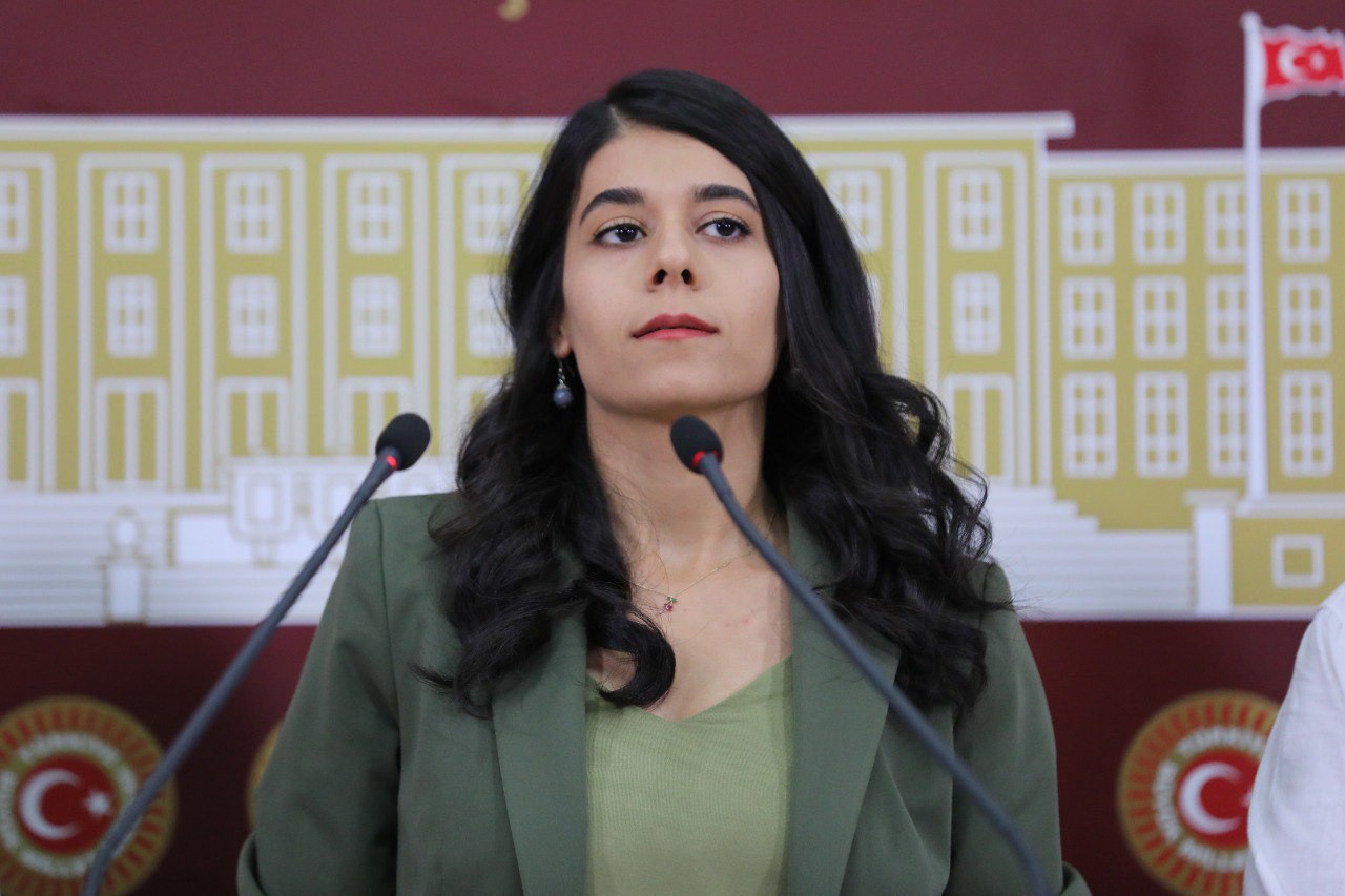 “Hapishane ortamında LGBTİ+’ların maruz kaldığı ayrımcılık her geçen gün katlanarak büyümektedir” Kaos GL - LGBTİ+ Haber Portalı