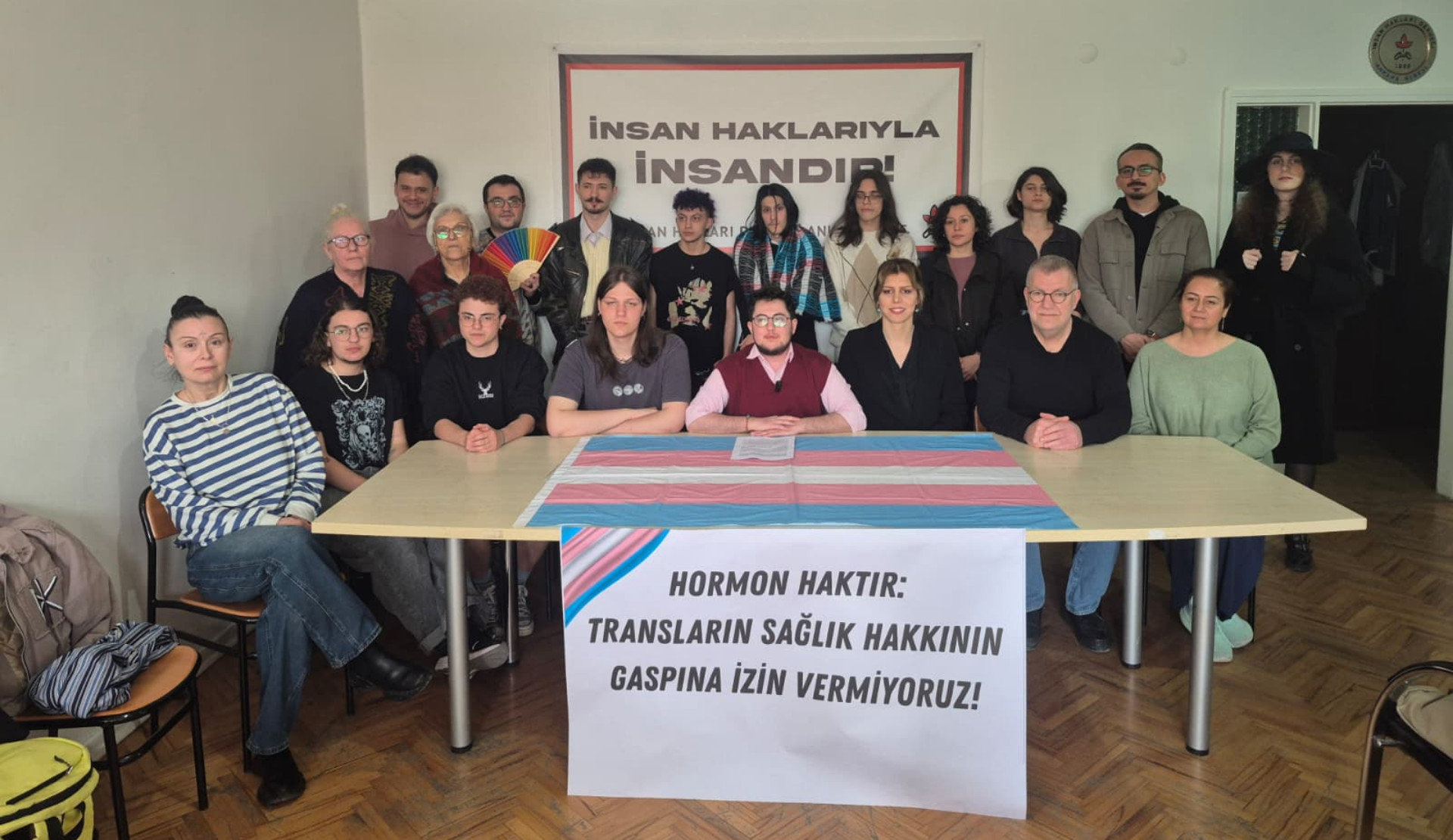Hormon Hakkım Kolektifi’nden Ankara’da açıklama: “Hormon hakkımız, söke söke alırız!” Kaos GL - LGBTİ+ Haber Portalı