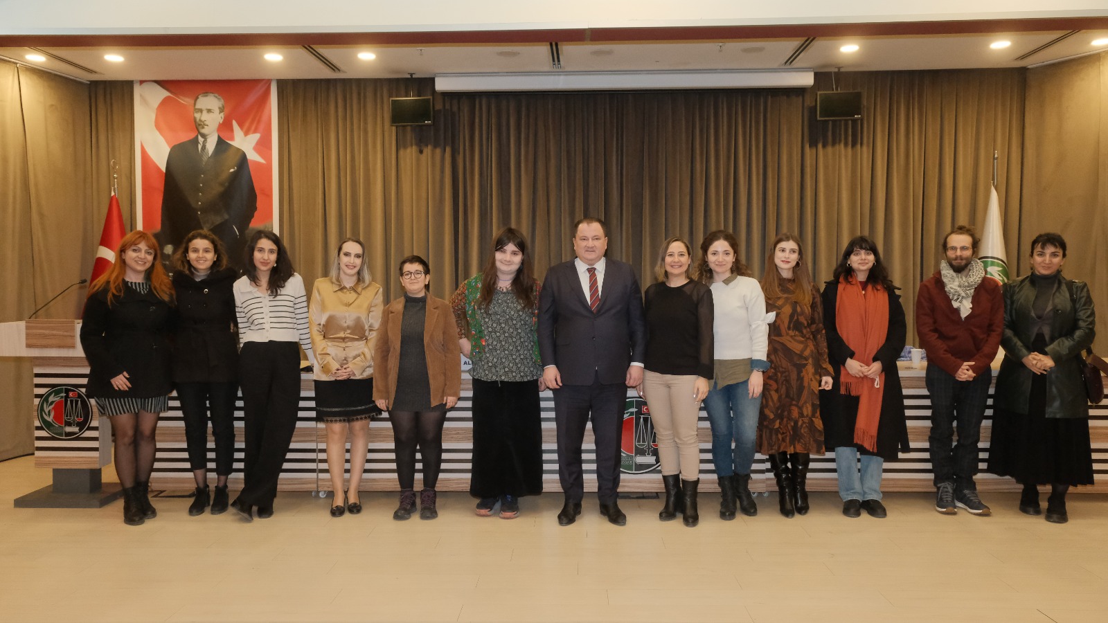 Hukukçular edebiyat ve çizgide cinsiyetçiliği konuştu Kaos GL - LGBTİ+ Haber Portalı