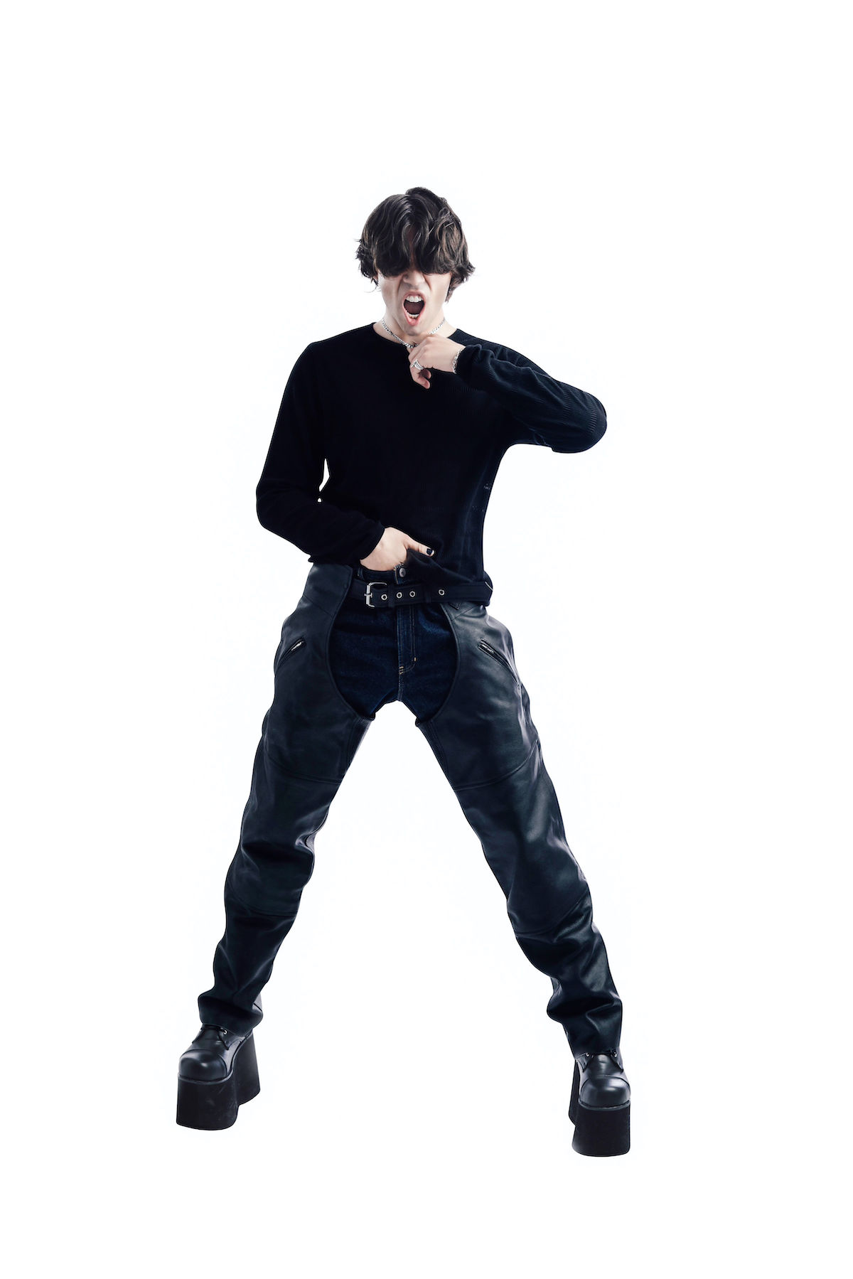a-dreamlike-persona-sylas-dean-releases-his-debut-ep-american-dreeming-2