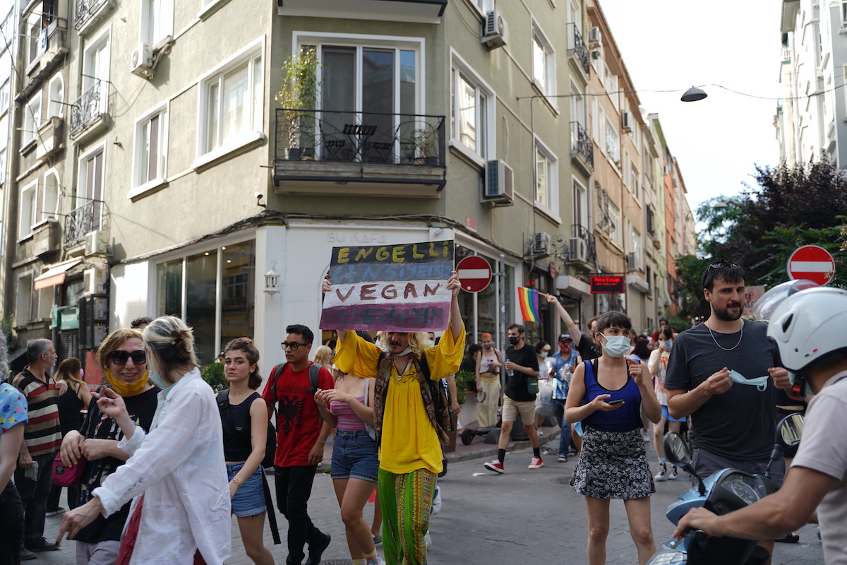 alen-geziyan-in-objektifinden-lgbti-onur-yuruyusu-2 alen-geziyan-in-objektifinden-lgbti-onur-yuruyusu-2