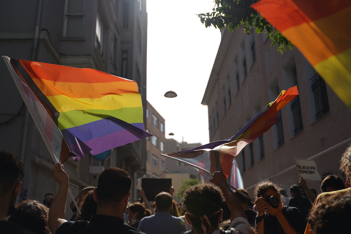 alen-geziyan-in-objektifinden-lgbti-onur-yuruyusu-3 alen-geziyan-in-objektifinden-lgbti-onur-yuruyusu-3