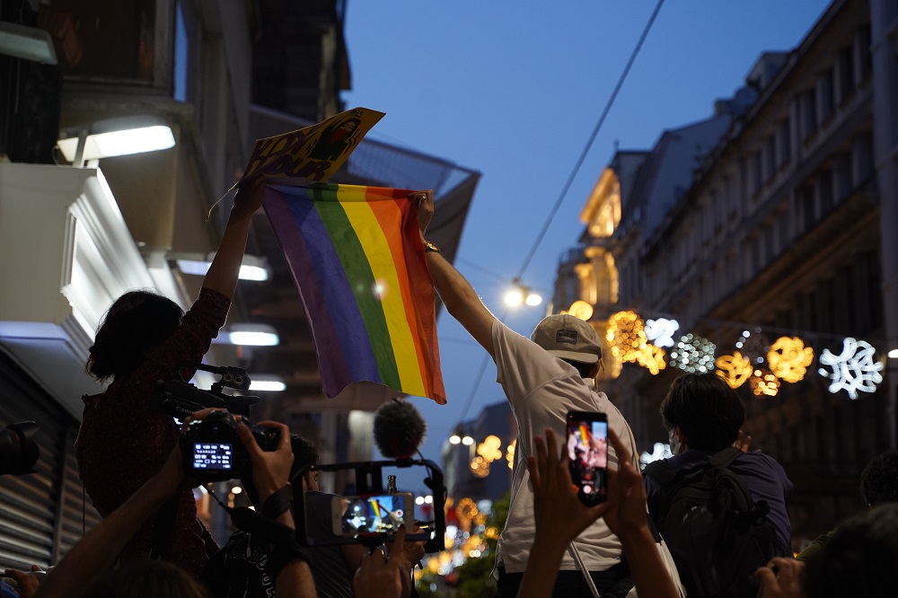 alen-geziyan-in-objektifinden-taksim-istanbul-sozlesmesi-eylemi-4 alen-geziyan-in-objektifinden-taksim-istanbul-sozlesmesi-eylemi-4