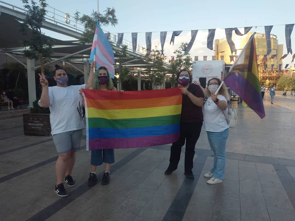 aydin-da-istanbul-sozlesmesi-mitingi-lgbti-haklari-insan-haklaridir-3 aydin-da-istanbul-sozlesmesi-mitingi-lgbti-haklari-insan-haklaridir-3