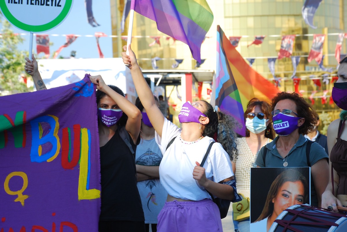 aydin-da-istanbul-sozlesmesi-mitingi-lgbti-haklari-insan-haklaridir-5 aydin-da-istanbul-sozlesmesi-mitingi-lgbti-haklari-insan-haklaridir-5