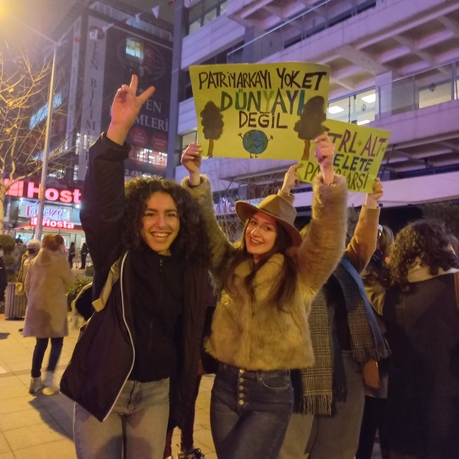 bu-bir-yasam-mucadelesidir-feminist-isyandayiz-2 bu-bir-yasam-mucadelesidir-feminist-isyandayiz-2